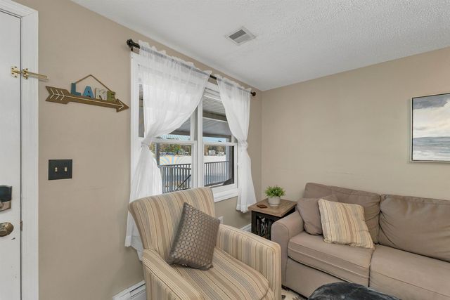16 Hill Rd Unit 9, Tilton, NH 03276