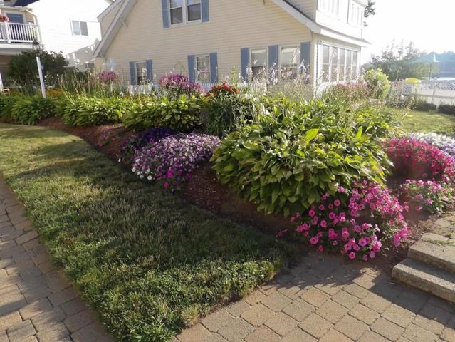 16 Hill Rd Unit 9, Tilton, NH 03276