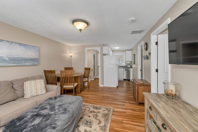 16 Hill Rd Unit 9, Tilton, NH 03276