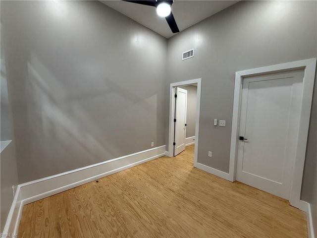 332 34th St Apt 117, Newport News, VA 23607