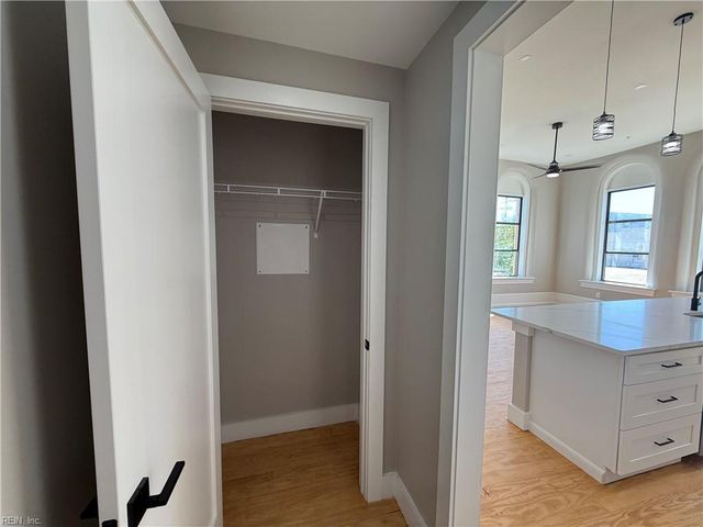 332 34th St Apt 117, Newport News, VA 23607