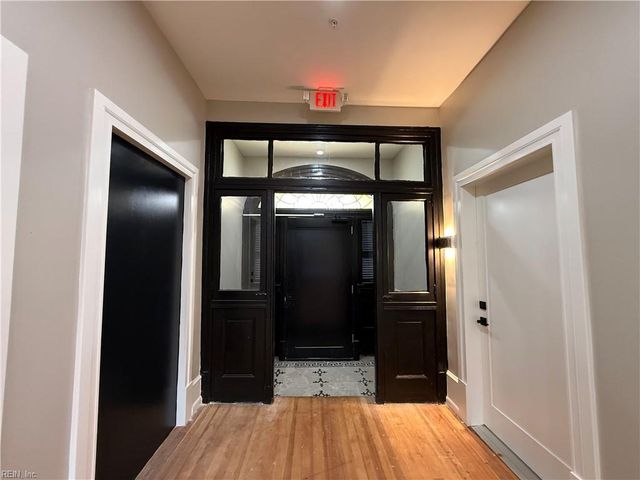 332 34th St Apt 117, Newport News, VA 23607