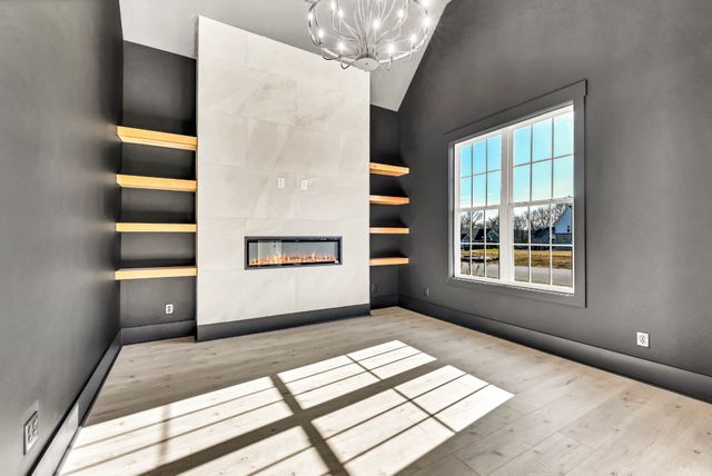 2461 Ellsworth Drive, Clarksville, TN 37043