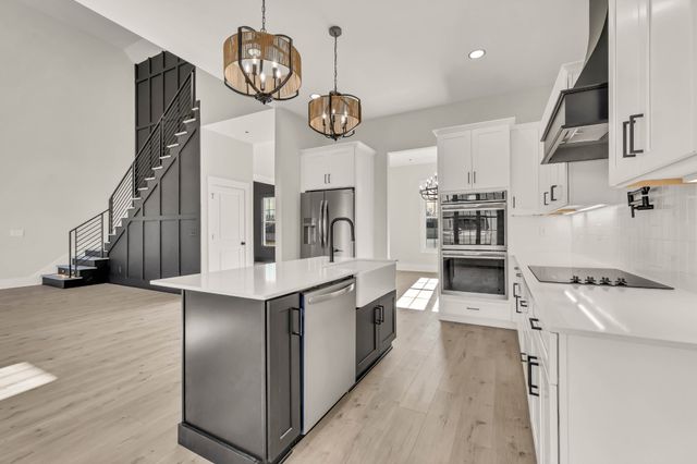 2461 Ellsworth Drive, Clarksville, TN 37043