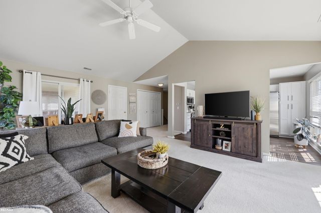 51829 Lionel Lane, Chesterfield Twp, MI 48051