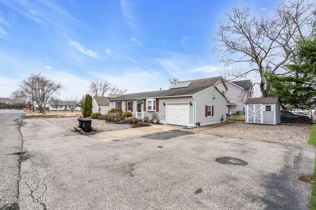 302 Beach Boulevard, Forked River, NJ 08731