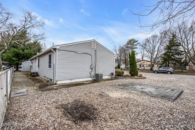 302 Beach Boulevard, Forked River, NJ 08731