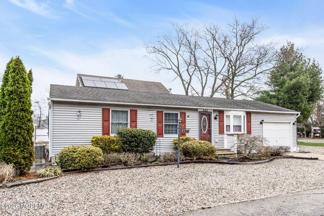 302 Beach Boulevard, Forked River, NJ 08731