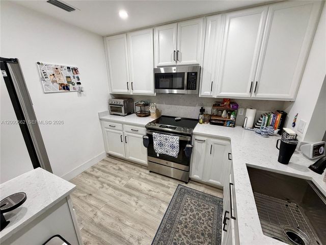 11259 SW 88th St 204H, Miami, FL 33176