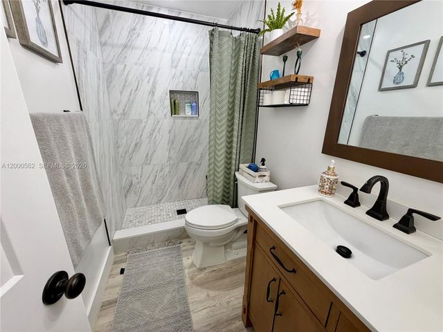 11259 SW 88th St 204H, Miami, FL 33176