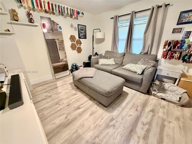 11259 SW 88th St 204H, Miami, FL 33176