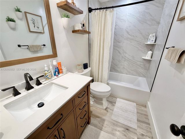 11259 SW 88th St 204H, Miami, FL 33176