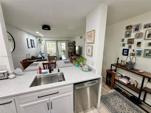 11259 SW 88th St 204H, Miami, FL 33176