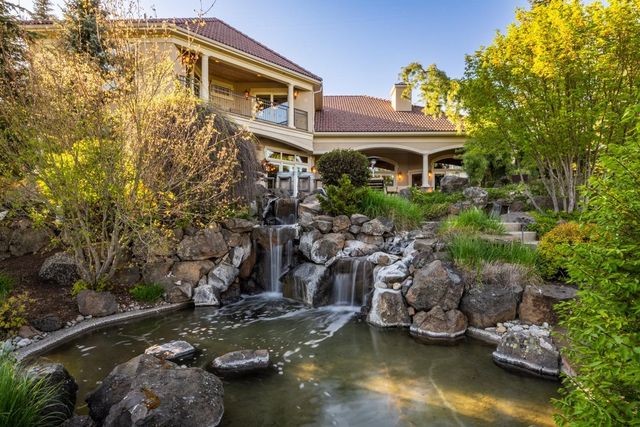 11905 S Fairway Ridge Ln, Spokane, WA 99224
