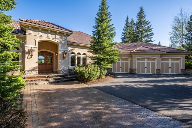 11905 S Fairway Ridge Ln, Spokane, WA 99224