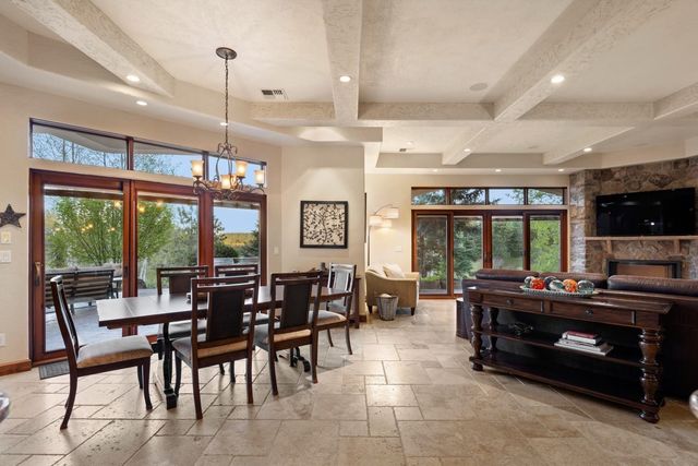 11905 S Fairway Ridge Ln, Spokane, WA 99224