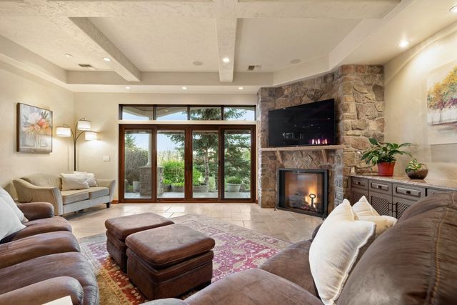 11905 S Fairway Ridge Ln, Spokane, WA 99224