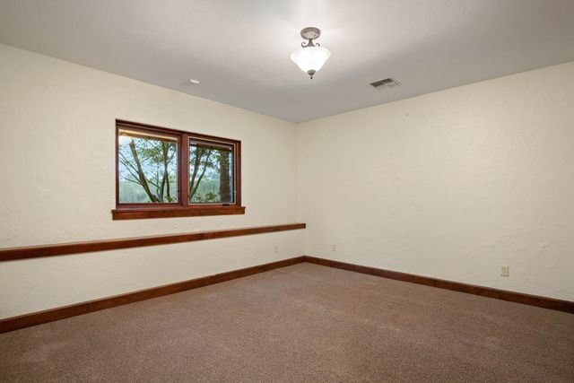11905 S Fairway Ridge Ln, Spokane, WA 99224