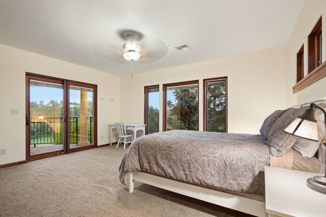 11905 S Fairway Ridge Ln, Spokane, WA 99224