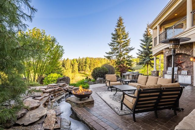 11905 S Fairway Ridge Ln, Spokane, WA 99224