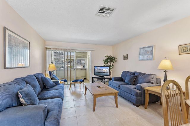 2523 Dudley Drive W H, West Palm Beach, FL 33415