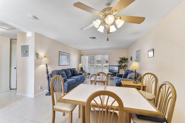 2523 Dudley Drive W H, West Palm Beach, FL 33415