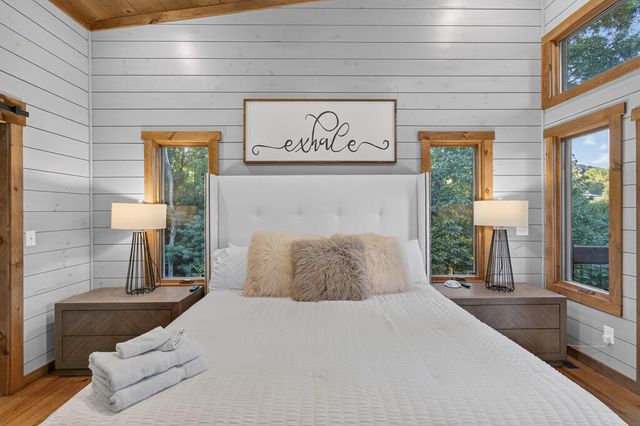 78 Deer Crest Road, Blue Ridge, GA 30513