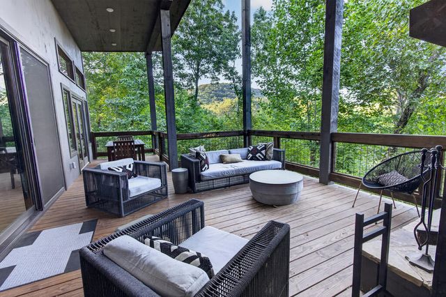 78 Deer Crest Road, Blue Ridge, GA 30513