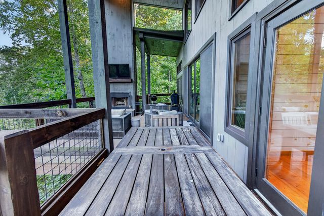 78 Deer Crest Road, Blue Ridge, GA 30513