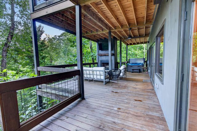 78 Deer Crest Road, Blue Ridge, GA 30513