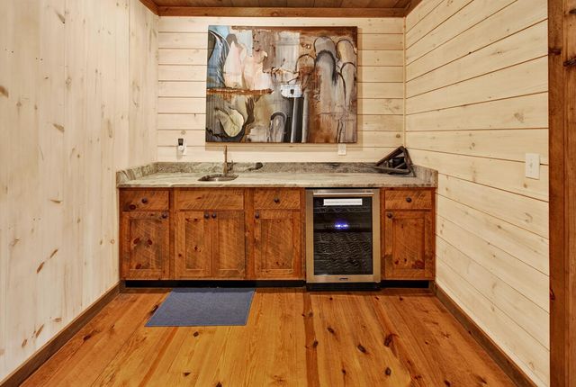 78 Deer Crest Road, Blue Ridge, GA 30513