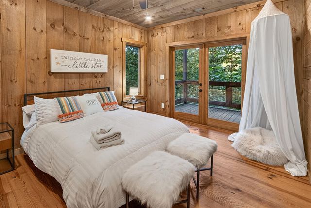 78 Deer Crest Road, Blue Ridge, GA 30513