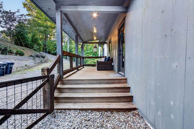 78 Deer Crest Road, Blue Ridge, GA 30513