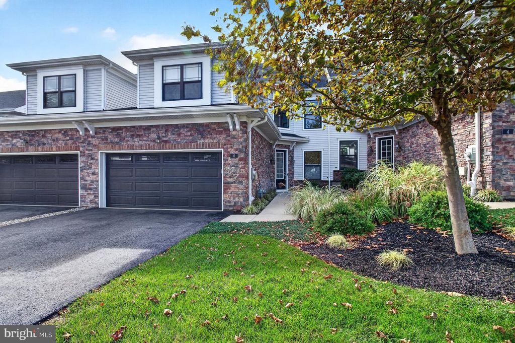 6 DOGLEG LN, LAWRENCEVILLE, NJ 08648 — exterior