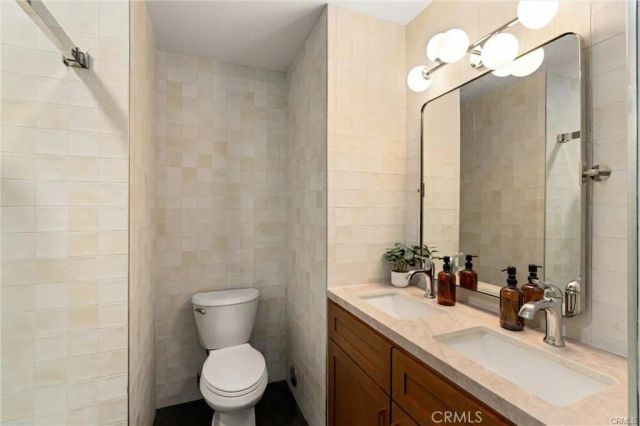 2101 N Hathaway, Santa Ana, CA 92705