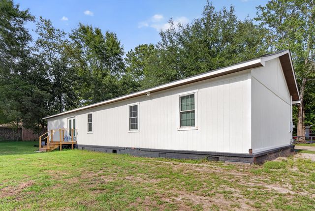 1461 Old Whitesville Road, Moncks Corner, SC 29461