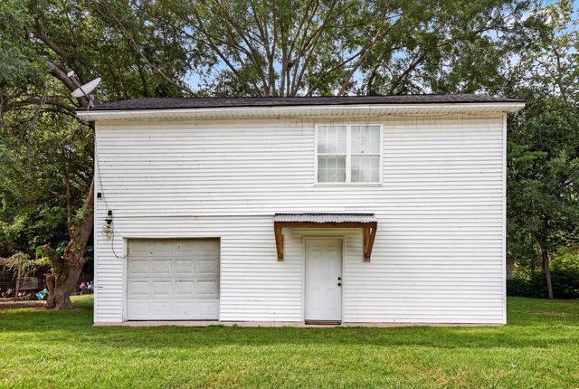 1461 Old Whitesville Road, Moncks Corner, SC 29461