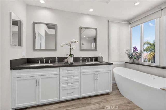 3616 Deauvilla Ct, Calabasas, CA 91302