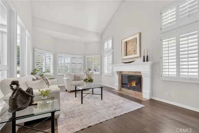 3616 Deauvilla Ct, Calabasas, CA 91302