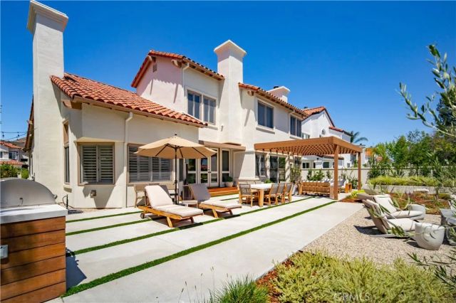 3616 Deauvilla Ct, Calabasas, CA 91302