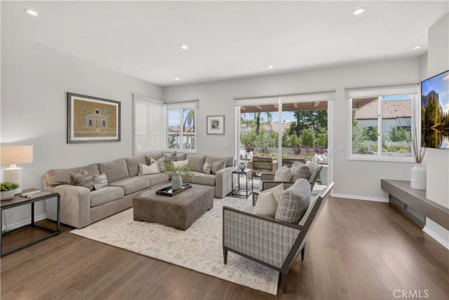 3616 Deauvilla Ct, Calabasas, CA 91302