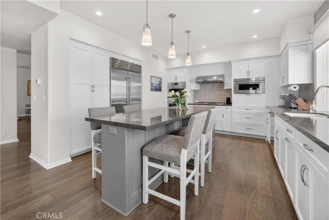 3616 Deauvilla Ct, Calabasas, CA 91302