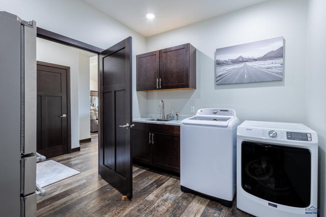 20252 PONDEROSA DR, Whitewood, SD 57793