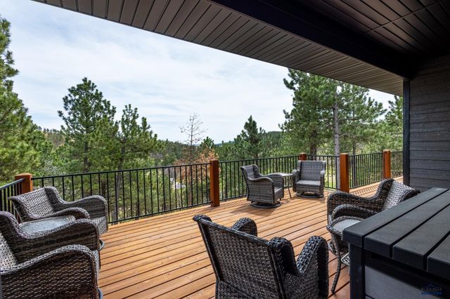 20252 PONDEROSA DR, Whitewood, SD 57793