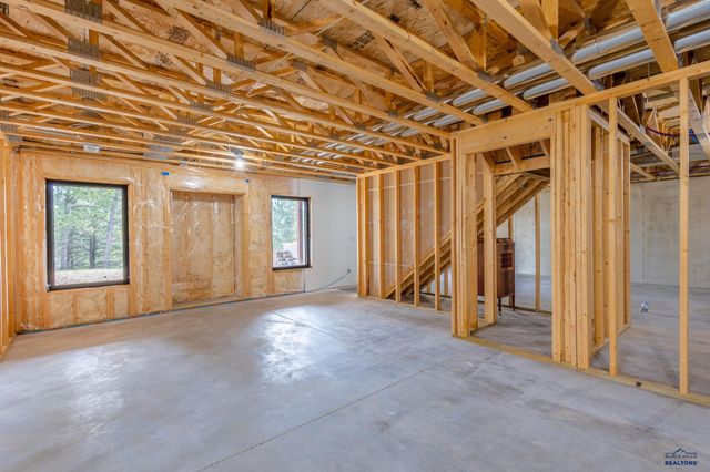 20252 PONDEROSA DR, Whitewood, SD 57793