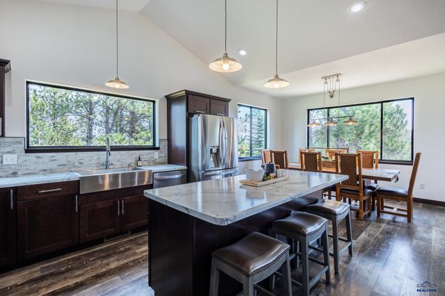 20252 PONDEROSA DR, Whitewood, SD 57793