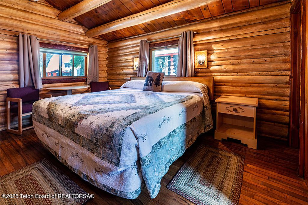 260 N CACHE Street, Jackson, WY 83001 photo 12