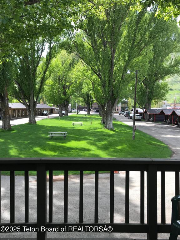 260 N CACHE Street, Jackson, WY 83001 photo 17