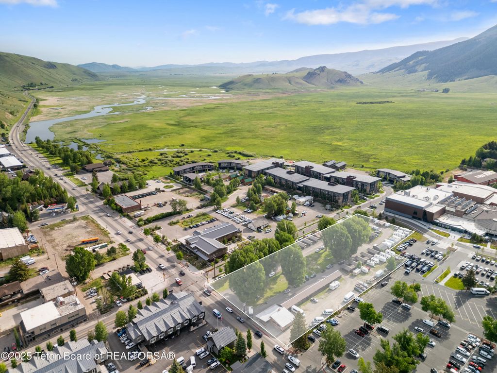 260 N CACHE Street, Jackson, WY 83001 photo 19