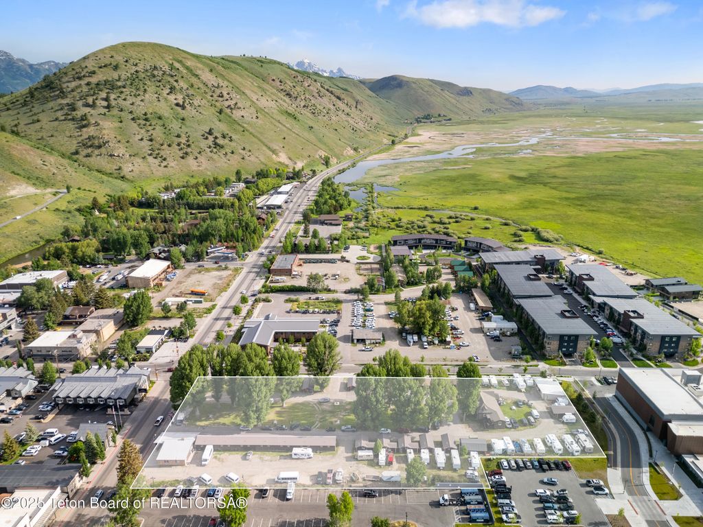 260 N CACHE Street, Jackson, WY 83001 photo 3